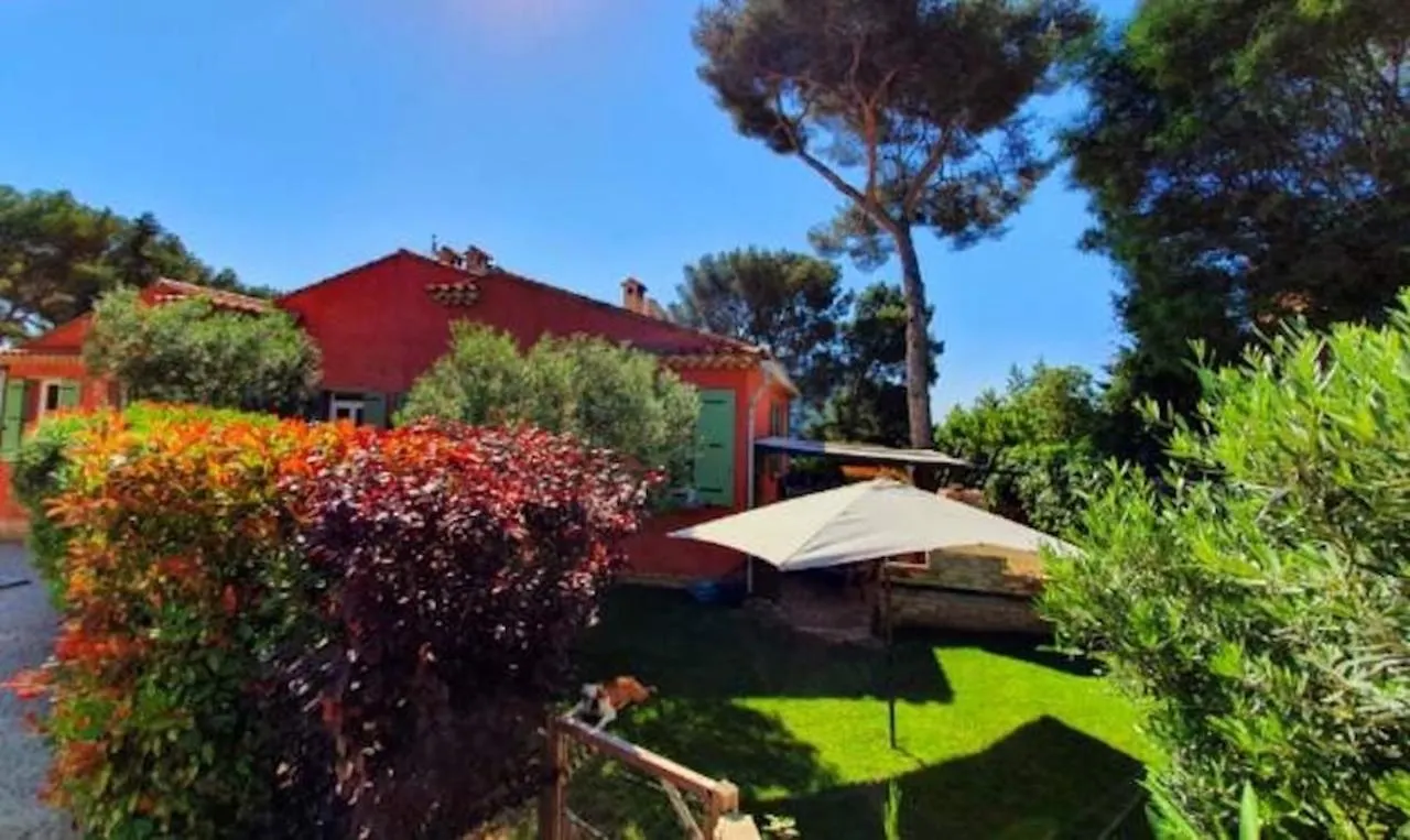 T3 avec jardin dans Villa Rocaille Cassis