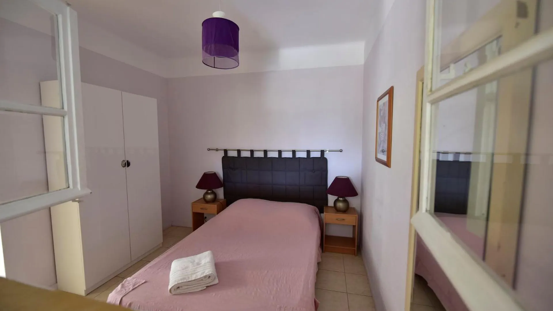 T3 avec jardin dans Villa Rocaille Cassis Appartement