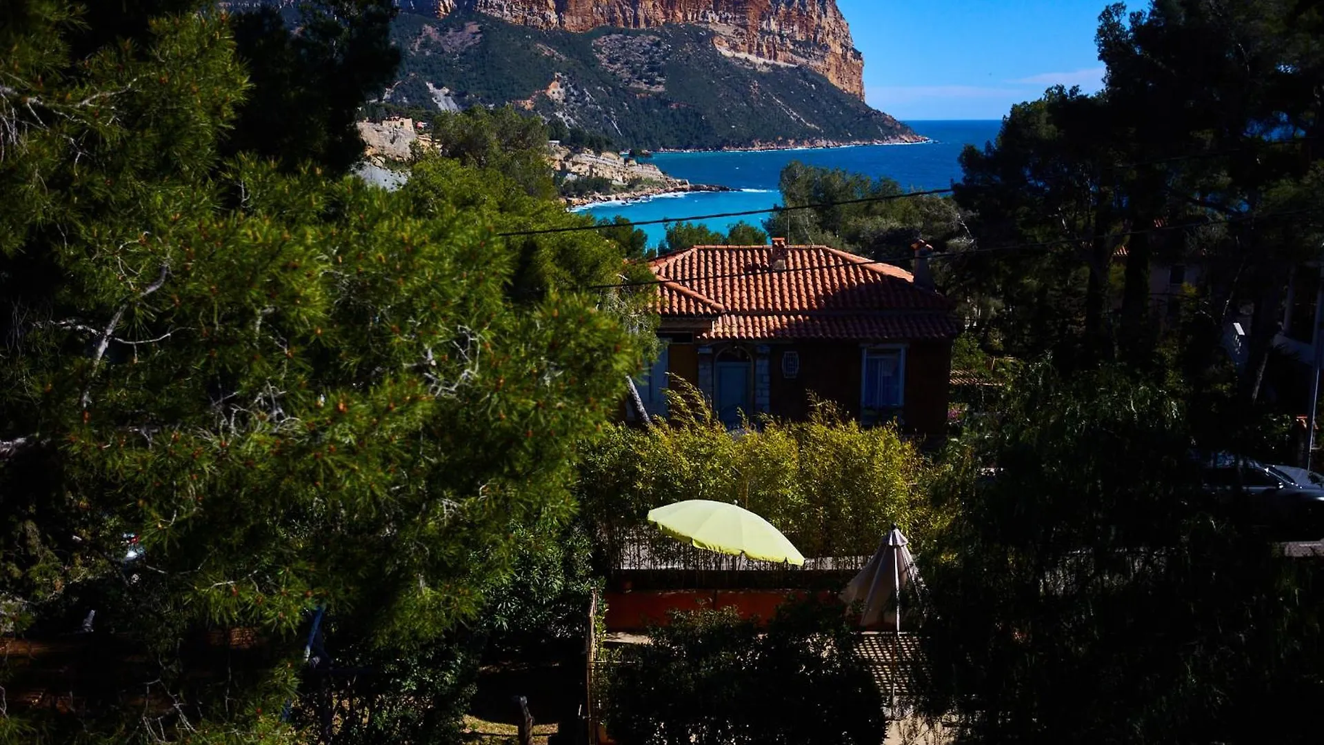 T3 avec jardin dans Villa Rocaille Cassis