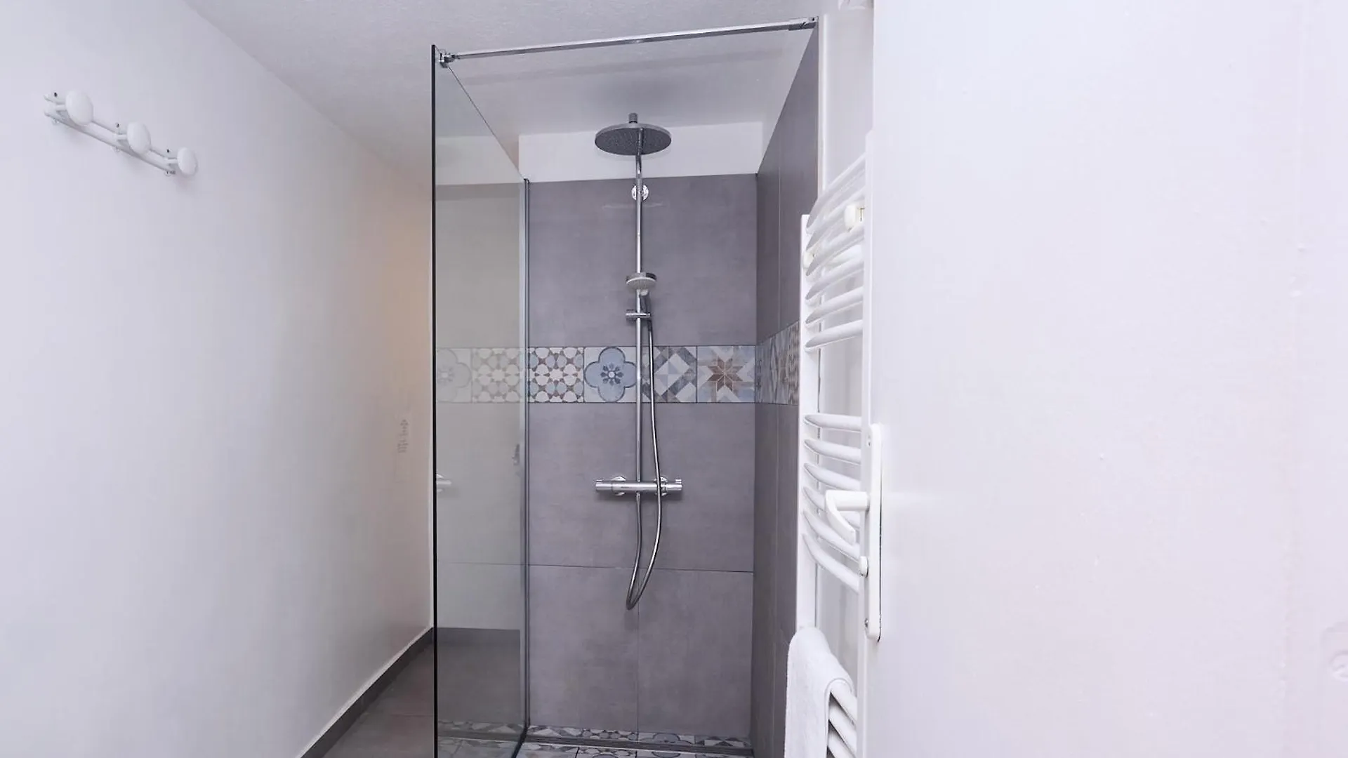 Appartement T3 avec jardin dans Villa Rocaille Cassis