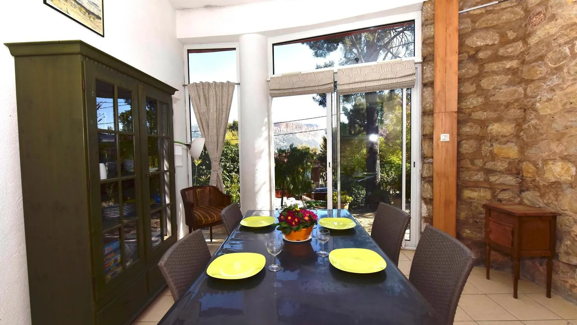 Appartements Avec Jardin Dans Villa Rocaille Κασί 0*,  Γαλλία