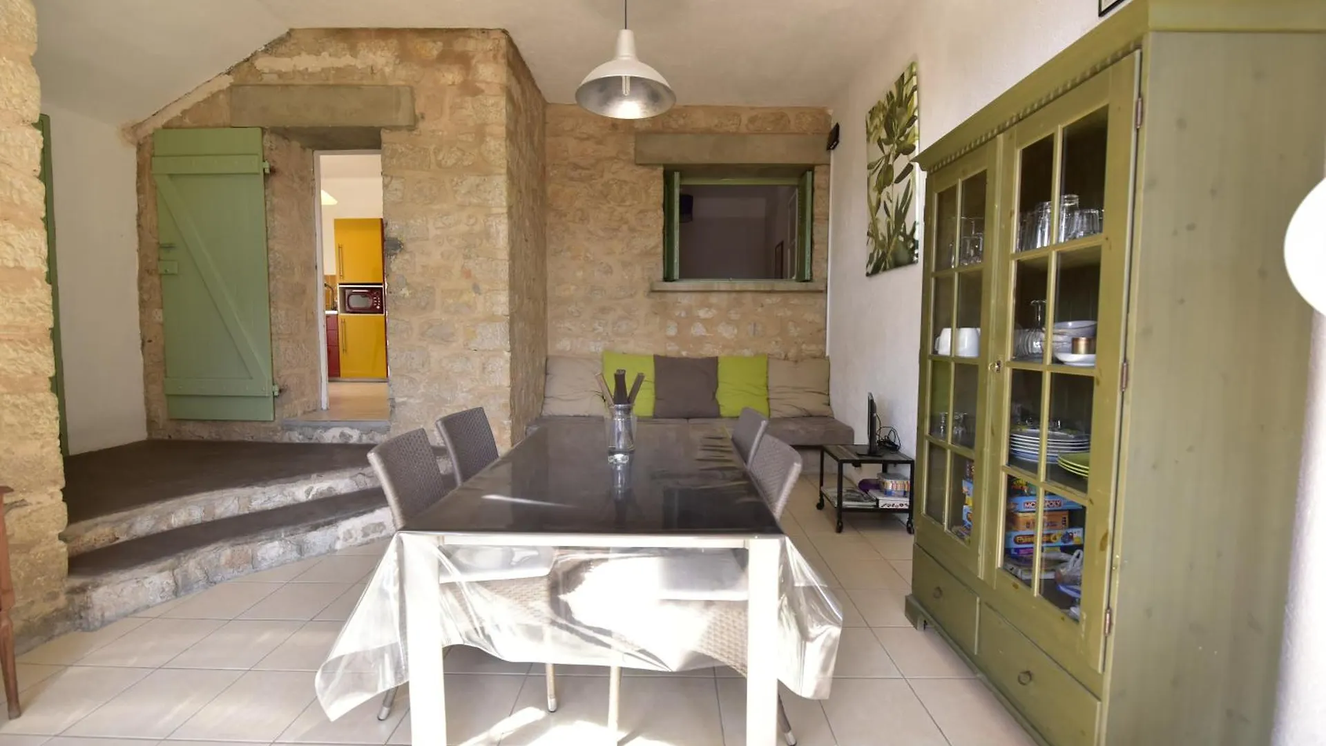 T3 avec jardin dans Villa Rocaille Cassis France